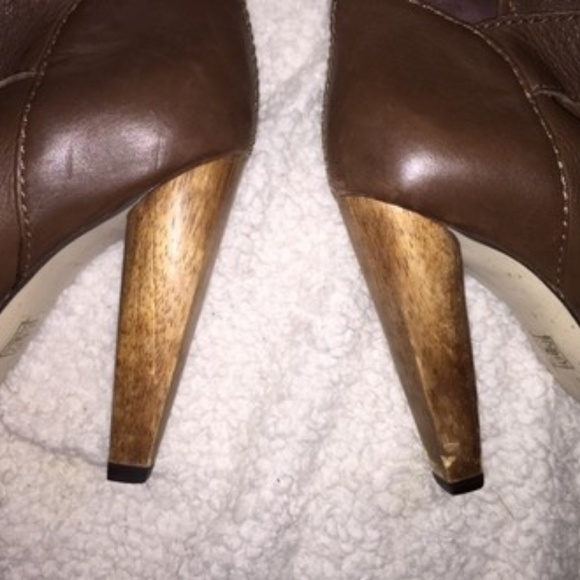 Brown Boots - Picture 4 of 5